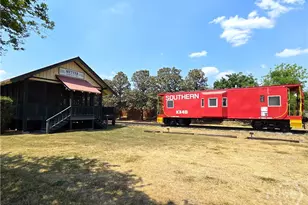 956 Donaldson St, Metter, GA 30439 - Photo 43