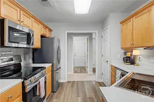 407 Laurel Hill Cir, Richmond Hill, GA 31324 - Photo 9