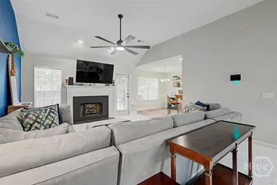 407 Laurel Hill Circle, Richmond Hill, GA 31324 - Photo 3