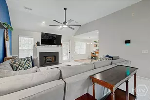 407 Laurel Hill Cir, Richmond Hill, GA 31324 - Photo 3