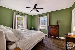 310 E 57th St, Savannah, GA 31405 - Photo 9