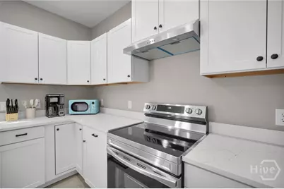 11 E Fairmont Avenue, Savannah, GA 31406 - Photo 13