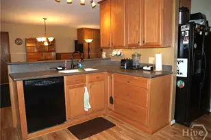 139 North Dr, Savannah, GA 31406 - Photo 9
