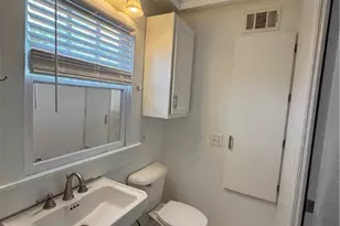1305 E Anderson St, Savannah, GA 31404 - Photo 7
