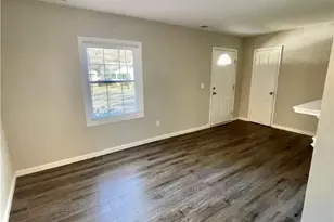 1813 E 39th St, Savannah, GA 31404 - Photo 9