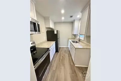 1813 E 39 Street, Savannah, GA 31404 - Photo 3
