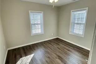 1813 E 39th St, Savannah, GA 31404 - Photo 13