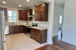 537 Maupas, Savannah, GA 31401 - Photo 9