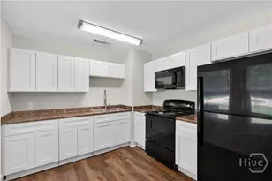 109 Elm St, Claxton, GA 30417 - Photo 7
