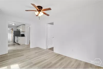627 W 48th Street, Savannah, GA 31405 - Photo 3