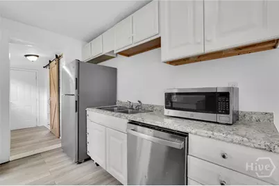 627 W 48th Street, Savannah, GA 31405 - Photo 9