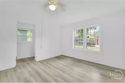 627 W 48th Street, Savannah, GA 31405 - Photo 17