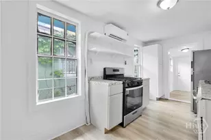 627 W 48th St, Savannah, GA 31405 - Photo 7