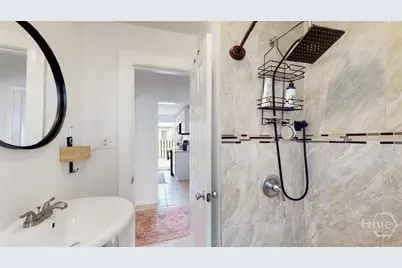 904 E 39th Street, Savannah, GA 31401 - Photo 13