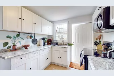 904 E 39th Street, Savannah, GA 31401 - Photo 7