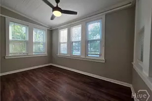 202 E 58th St, Savannah, GA 31405 - Photo 5