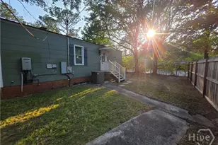 202 E 58th St, Savannah, GA 31405 - Photo 17