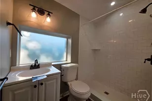 202 E 58th St, Savannah, GA 31405 - Photo 25