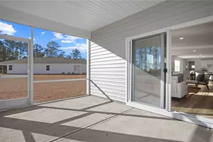 1044 Lakes Blvd, Brunswick, GA 31525 - Photo 29