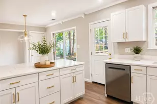 128 Paradise Dr, Savannah, GA 31406 - Photo 5
