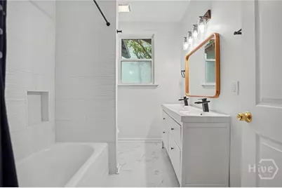 1129 E Duffy Street, Savannah, GA 31404 - Photo 25