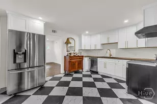 2223 E Derenne Ave, Savannah, GA 31406 - Photo 11