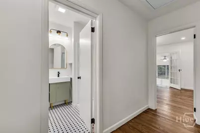 2223 E Derenne Avenue, Savannah, GA 31406 - Photo 29