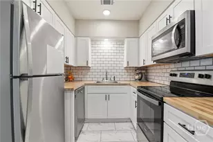 609 Johnston St, Savannah, GA 31405 - Photo 13