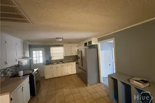 204 Mock St, Sylvania, GA 30467 - Photo 5