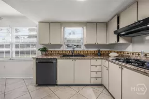 808 Birchwood Rd, Savannah, GA 31419 - Photo 9
