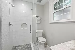 402 E 56th St, Savannah, GA 31405 - Photo 15
