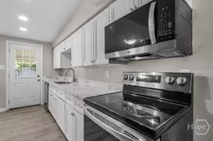 325 Woodley Rd, Savannah, GA 31419 - Photo 15