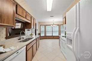 8506 Heatherwood Dr, Savannah, GA 31406 - Photo 15