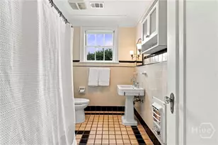 528 E 51st St, Savannah, GA 31405 - Photo 21