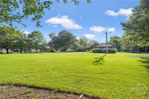 528 E 51st St, Savannah, GA 31405 - Photo 37