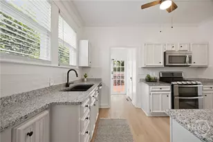 314 E 51st St, Savannah, GA 31405 - Photo 11