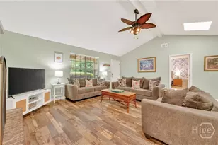201 Blue Heron Dr, Savannah, GA 31410 - Photo 13