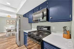 201 Blue Heron Dr, Savannah, GA 31410 - Photo 7