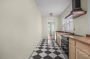 221 W 39th St, Savannah, GA 31401 - Photo 25