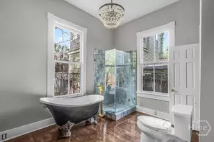 221 W 39th St, Savannah, GA 31401 - Photo 47