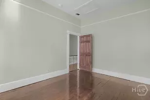 221 W 39th St, Savannah, GA 31401 - Photo 51