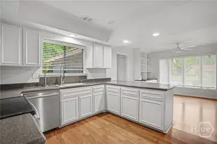 14 Hemingway Dr, Savannah, GA 31411 - Photo 13