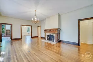 302 E 46th St, Savannah, GA 31405 - Photo 13