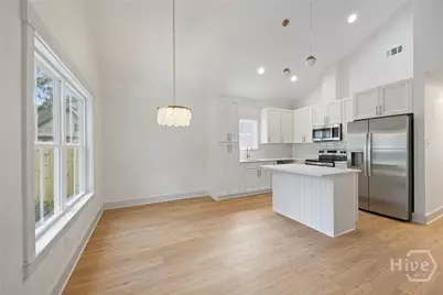 1916 Delaware Street, Savannah, GA 31404 - Photo 11
