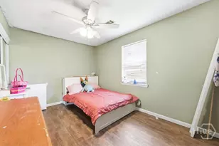 345 W Poplar St, Jesup, GA 31545 - Photo 17