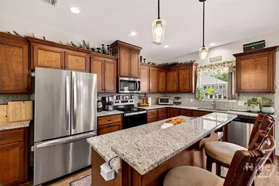 408 Fairview Circle, Hinesville, GA 31313 - Photo 13