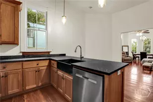 217 E Bolton St, Savannah, GA 31401 - Photo 27