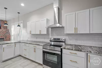 1309 E 33rd Street, Savannah, GA 31404 - Photo 11