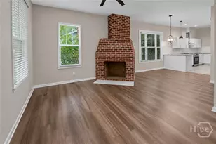 1309 E 33rd St, Savannah, GA 31404 - Photo 3