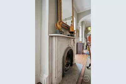10 W Liberty Street, Savannah, GA 31401 - Photo 13